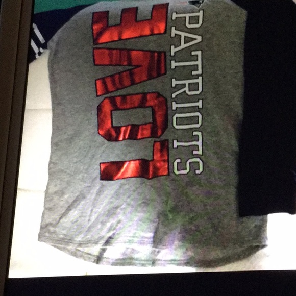 New England Patriots hooded shirt - Picture 3 of 3